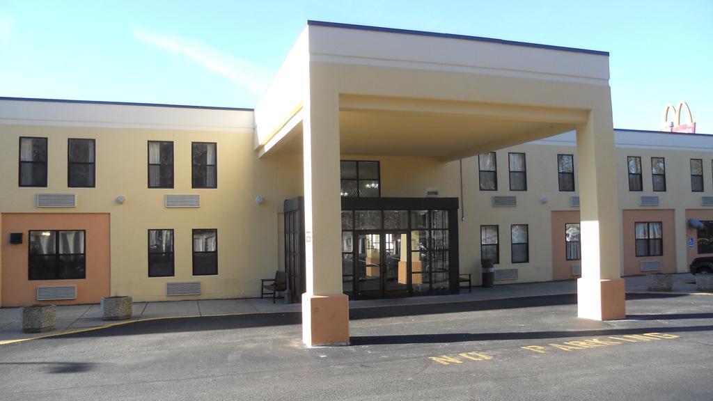 La Casa Inn & Suites-Middleboro Exterior foto